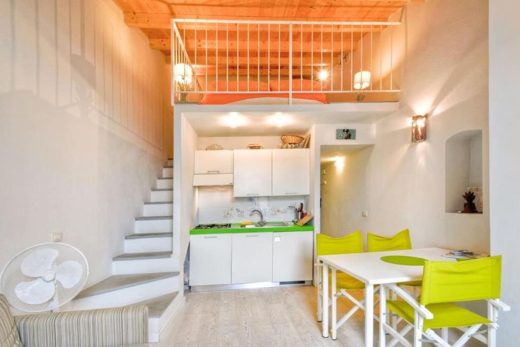 Terrazza Del Convento - Cozy Apartment With Seeview Private Terrace Alghero Exterior photo